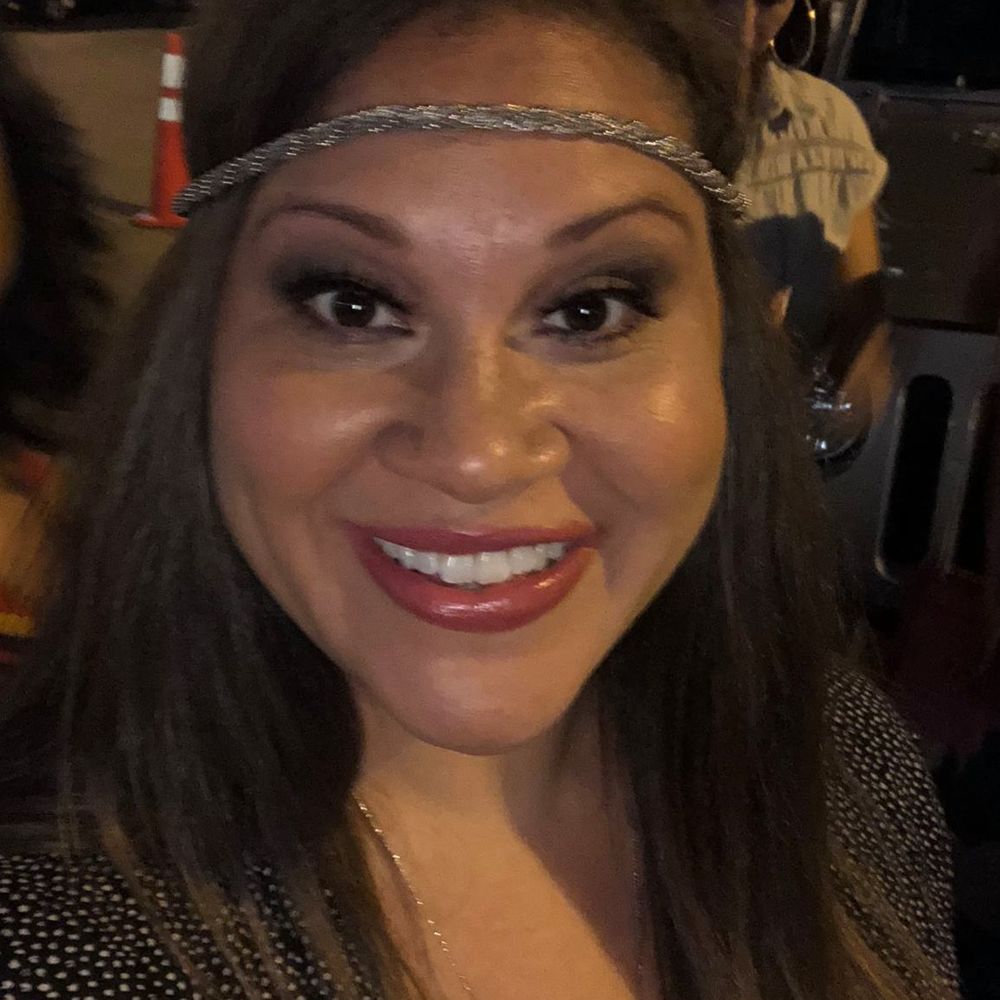 Meet your Posher, Tia